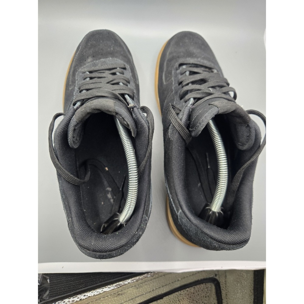 Men's Nike Air Force 1 Low Black Suede Gum Sole Sneakers Size 11 US - 488298-098 - Picture 5 of 9